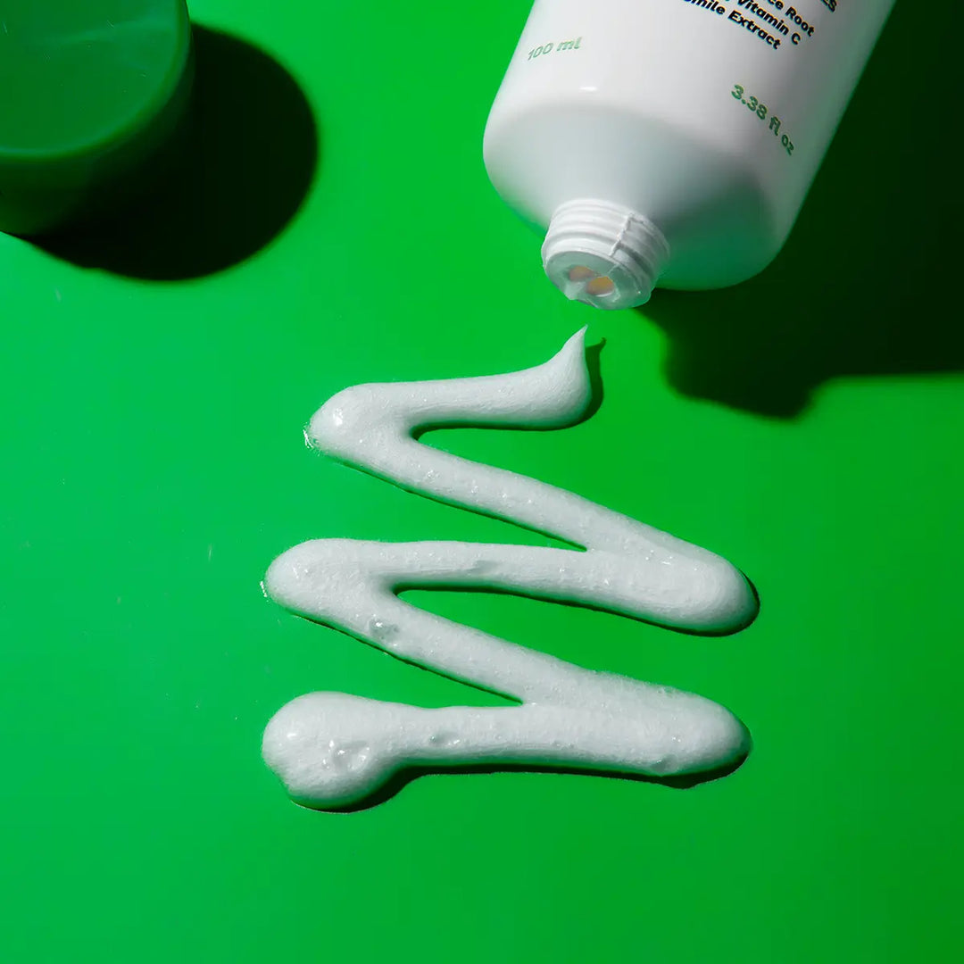 BRIGHT ESSENCE Face Wash smooth and glowing.