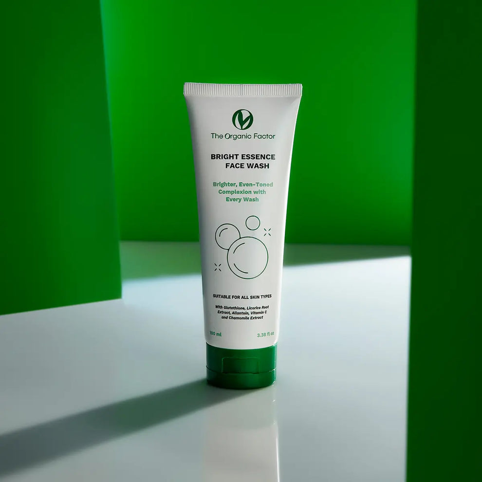 BRIGHT ESSENCE Face Wash smooth and glowing.
