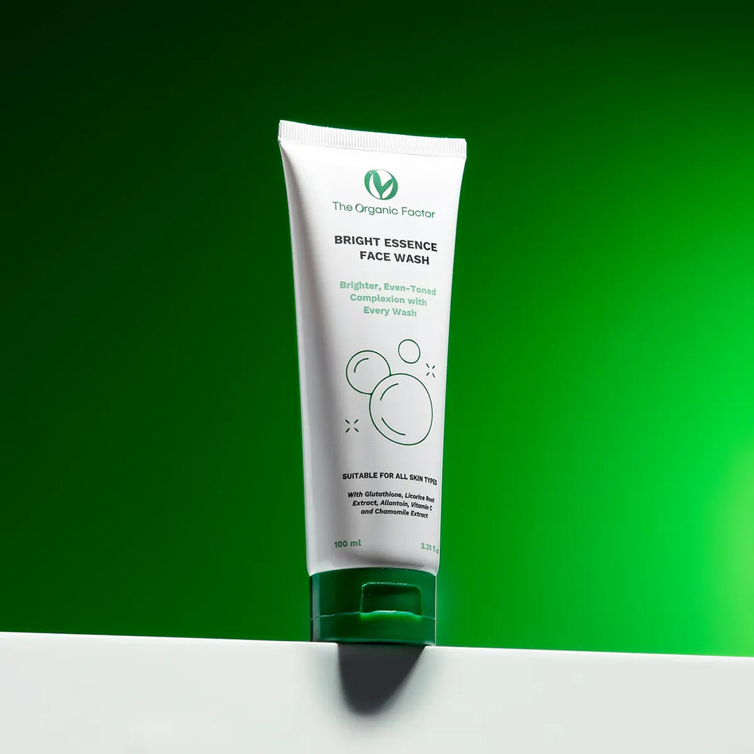 BRIGHT ESSENCE Face Wash smooth and glowing.